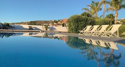 Magnificent luxury villa for 10 to 16 people. - magnificent sea and mountain views