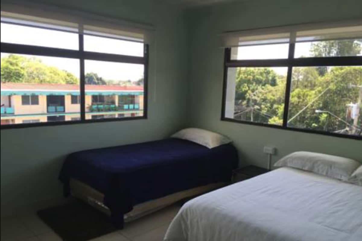 Triple Room | WiFi (free), bed sheets