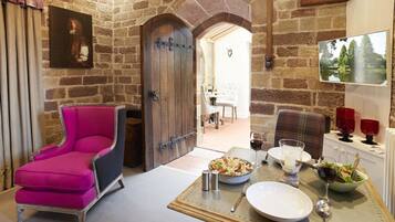 Ground floor: Dining room with wood burning stove