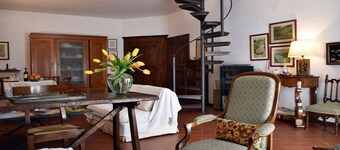 TOP-ROOF LARGE APARTMENT IN SPOLETO CITY CENTER, QUIET AND COZY TO FEEL AT HOME