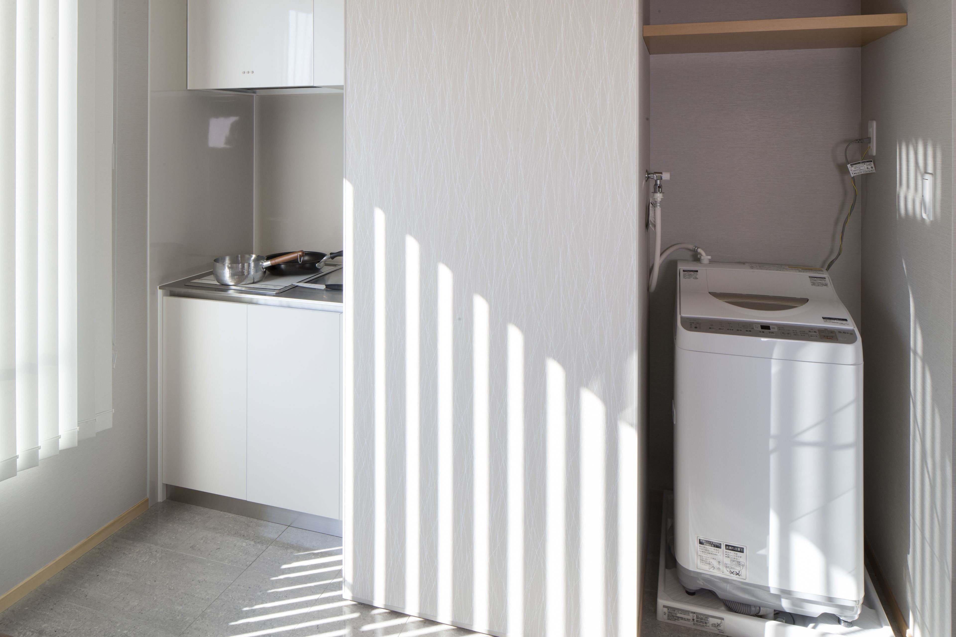 suite mountain view twin room | private kitchen | fridge, microwave, stovetop, coffee/tea maker