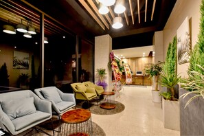 Lobby sitting area - BLANC Business Hotel (Busan)