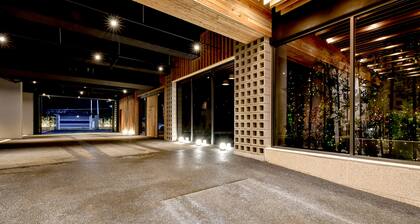 BLANC Business Hotel