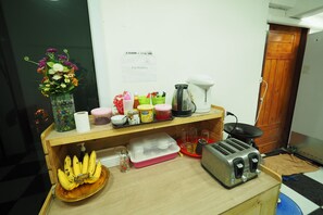 Petit déjeuner continental servi tous les jours en supplément