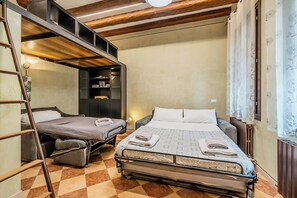 1 bedroom, soundproofing, iron/ironing board, WiFi