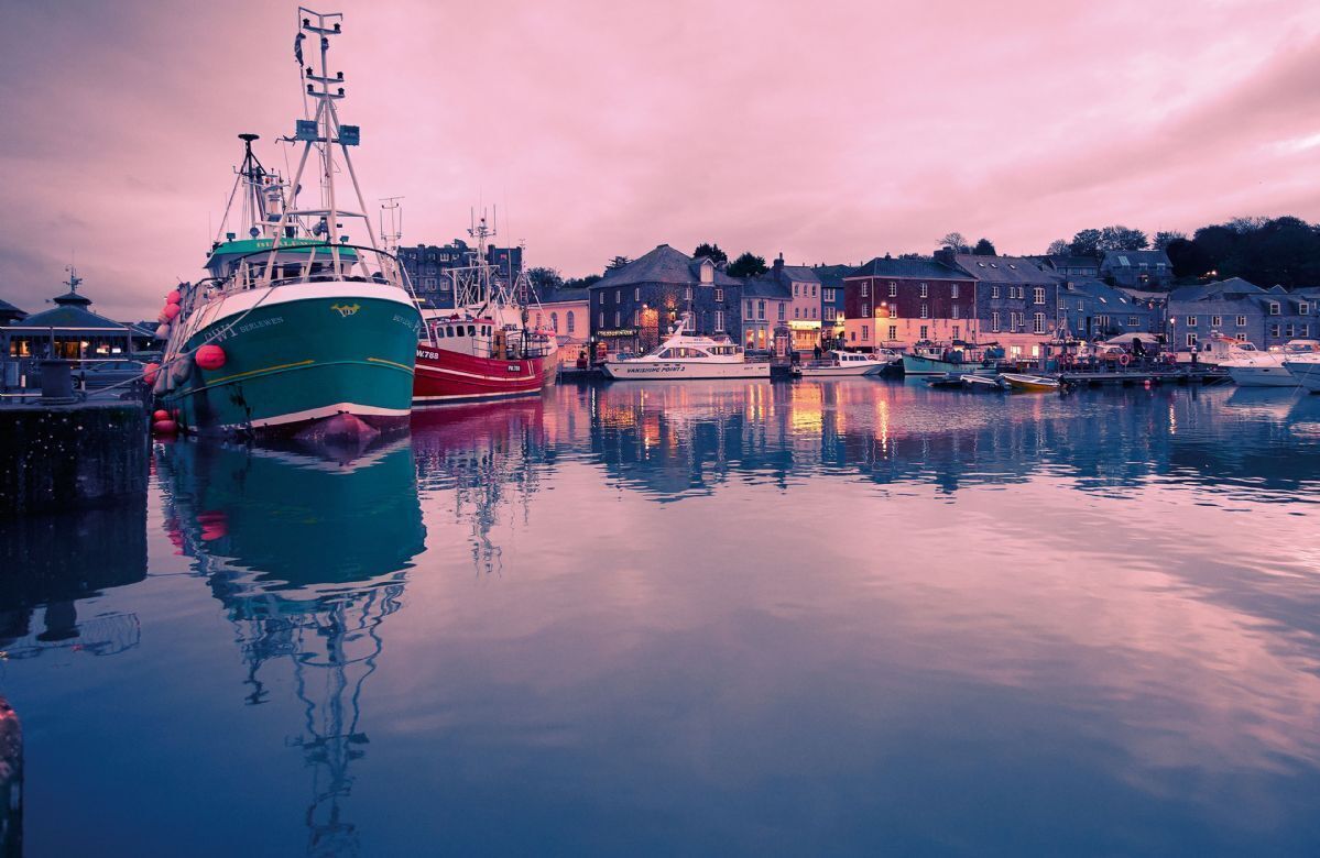 Padstow with its harbour can be reached in just under 25 minutes