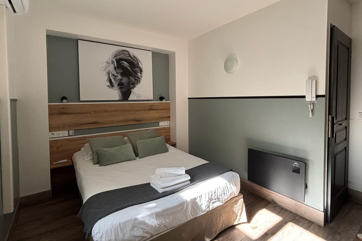 Studio | Décoration personnalisée, ameublement personnalisé, Wi-Fi gratuit