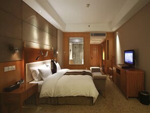 Quarto superluxo | Frigobar, cofres nos quartos, escrivaninha, cortinas blackout