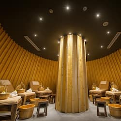 Sauna, baño de vapor, aguas termales y tratamientos corporales