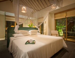 Kostenlose Minibar, Zimmersafe, Schreibtisch, Verdunkelungsvorhänge