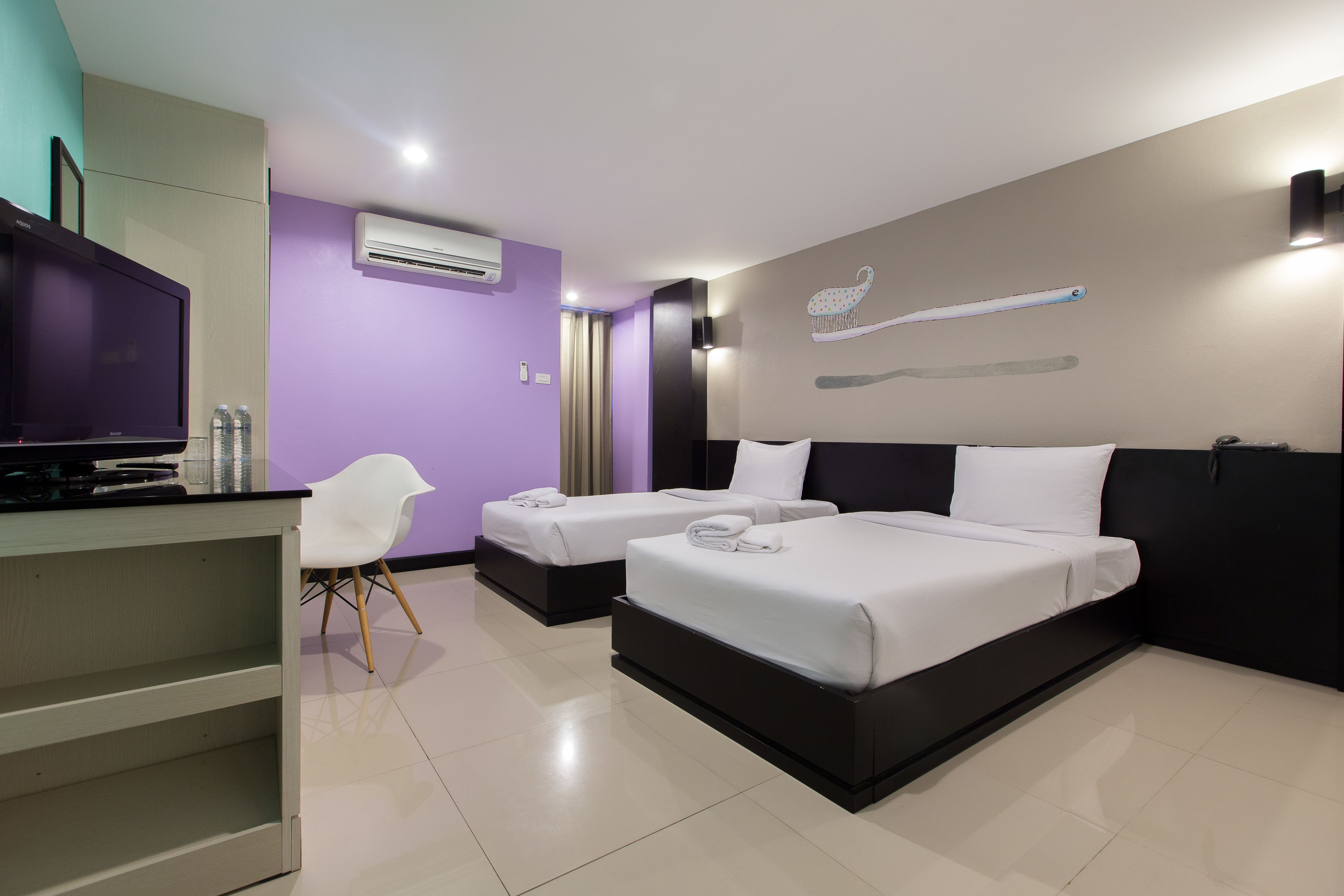 superior room | desk, blackout curtains, rollaway beds, free wifi