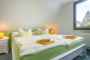 2 chambres, coffres-forts dans les chambres, Wi-Fi, draps fournis