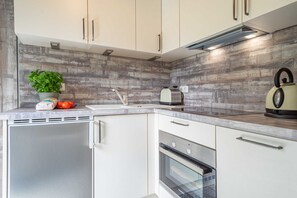 Fridge, oven, dishwasher, highchair - Holiday home Halfdin Halfmin (Prerow)