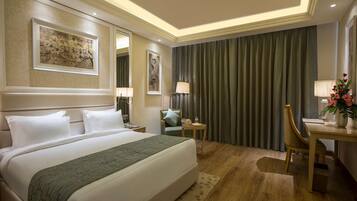 Premium bedding, minibar, in-room safe, desk