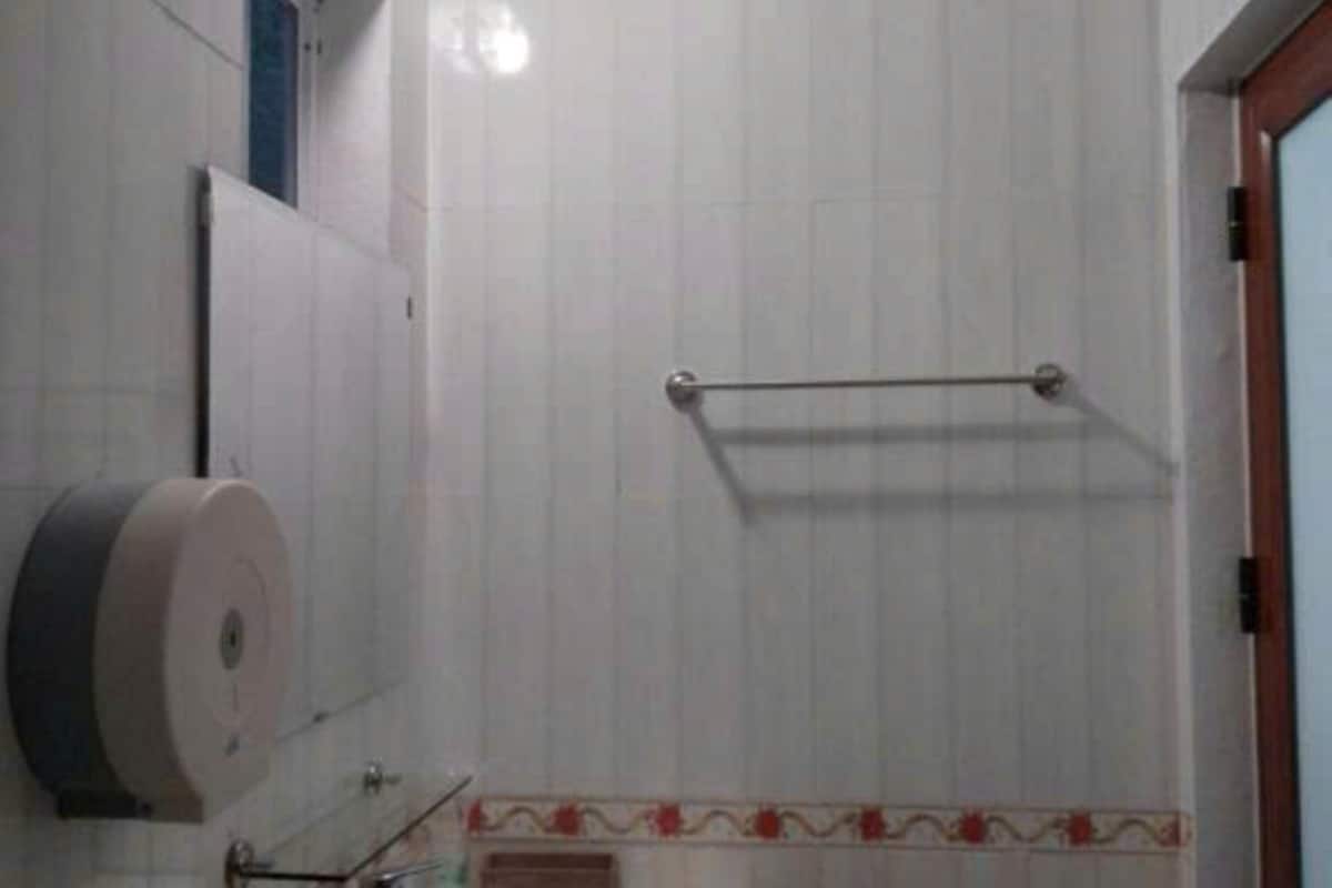 shower, free toiletries, hair dryer, bathrobes