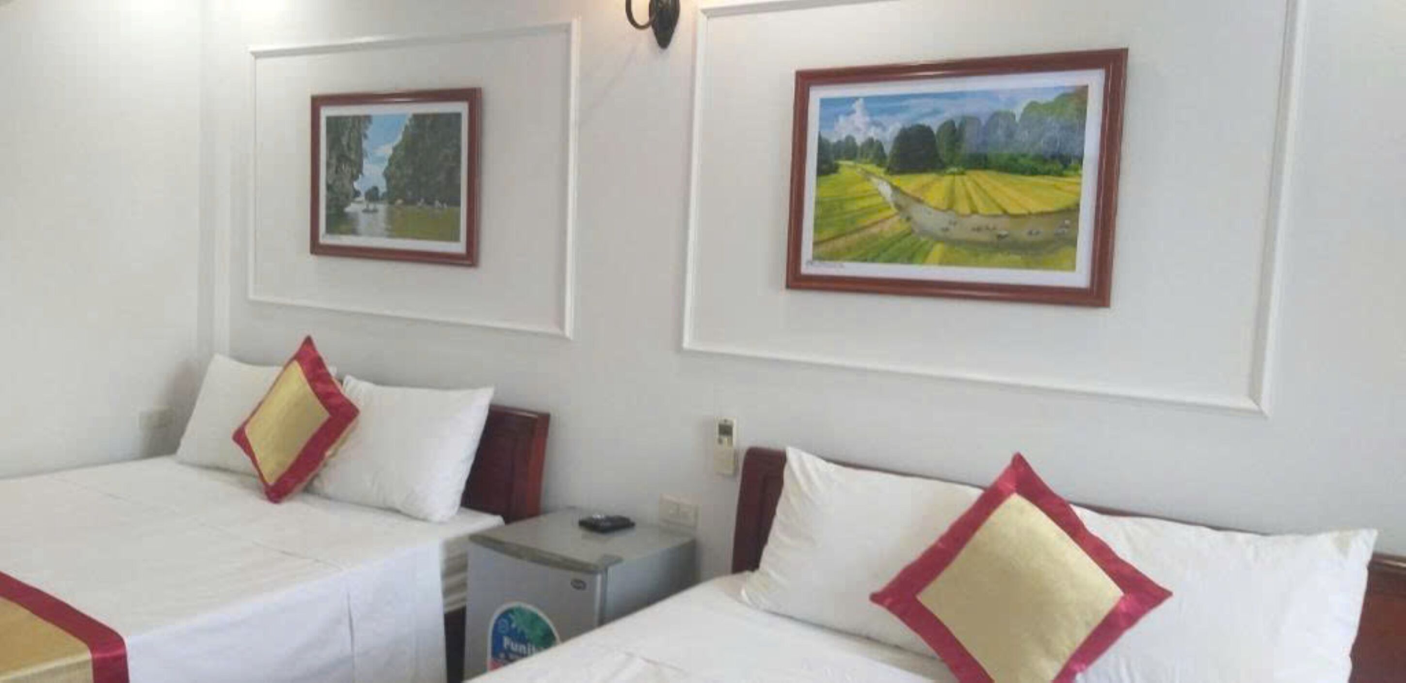 family quadruple room, 2 queen beds, non smoking | 1 bedroom, minibar, desk, soundproofing