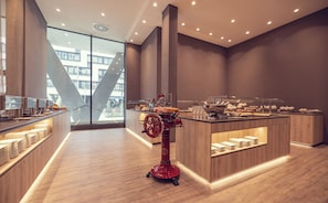 Daily buffet breakfast (EUR 25.00 per person)