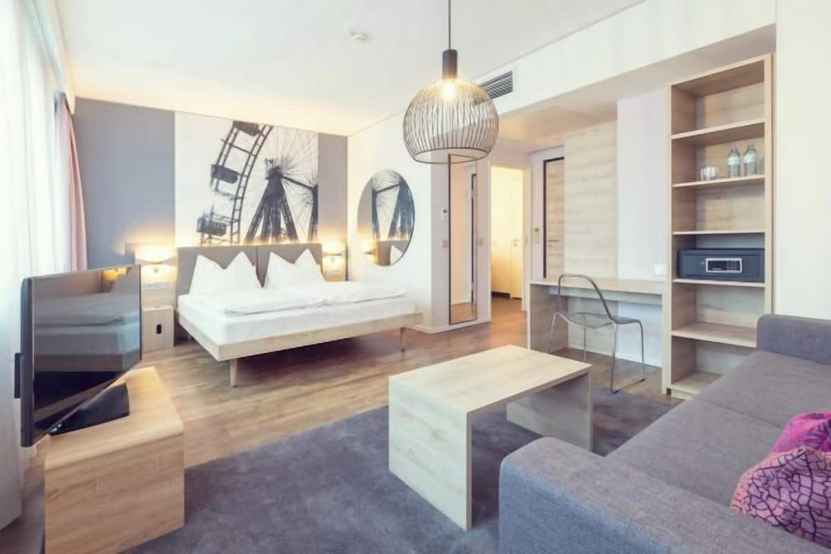 1 quarto, roupas de cama antialérgicas, cofres nos quartos, escrivaninha