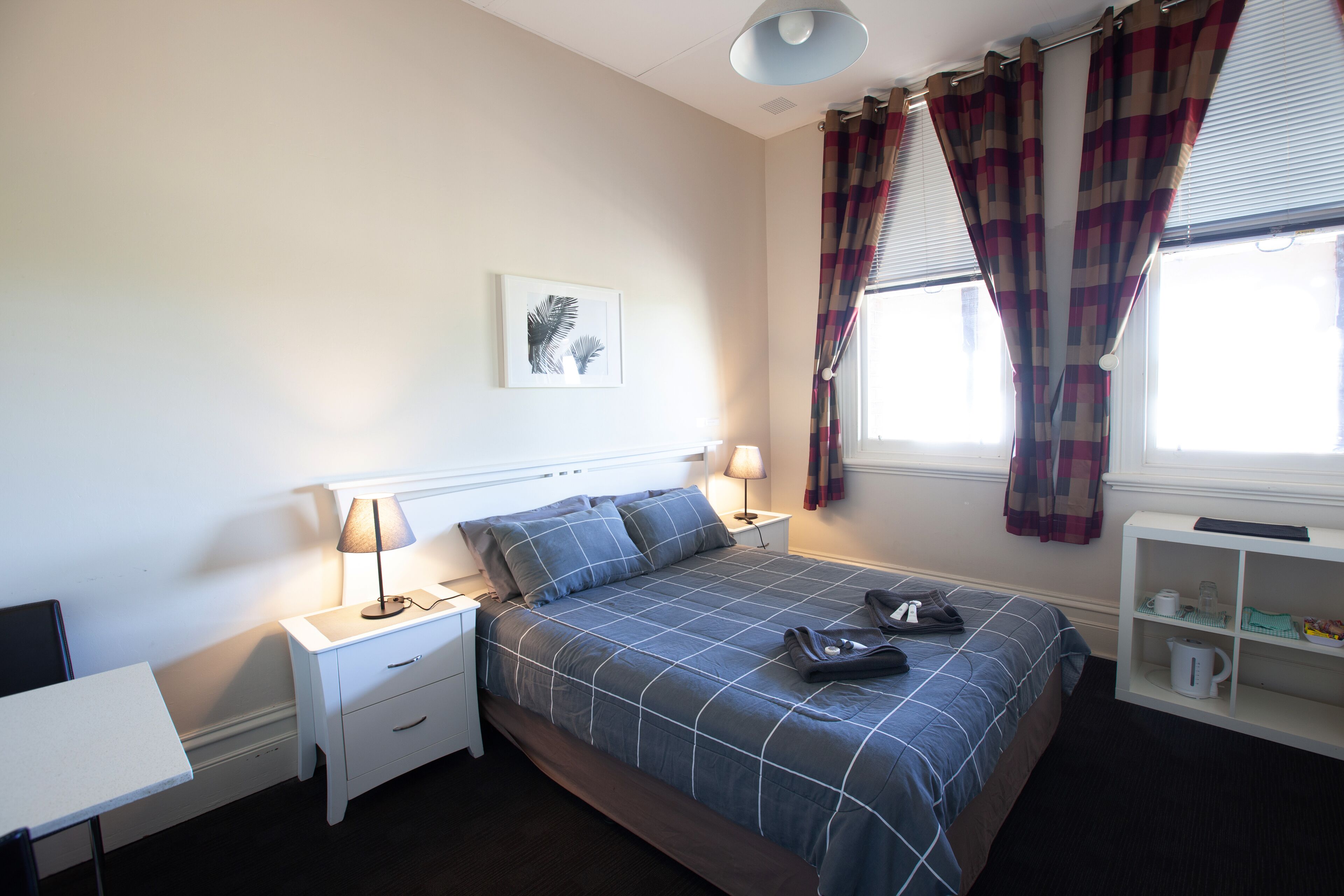 Hochwertige Bettwaren, Bügeleisen/Bügelbrett, kostenloses WLAN