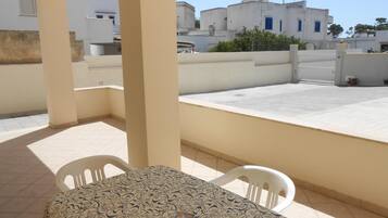 Apartment, 2 Schlafzimmer, Terrasse | Terrasse/Patio