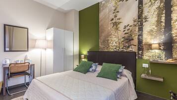 Doppia Deluxe | Copriletto in piuma, materassi in memory foam, una cassaforte in camera