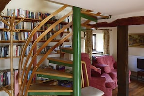 Cottage Romantique, 2 chambres, côté piste de ski | Escalier