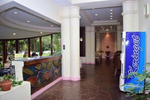 Lobby - SAFARI PARK HOTEL (NAIROBI)