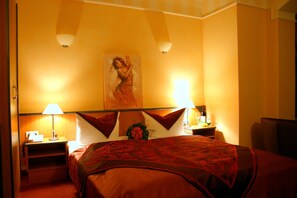 1 bedroom, in-room safe, bed sheets - Apartment with bunk beds, kitchenette, balcony - Strandhotel Nordischer Hof (Kühlungsborn)