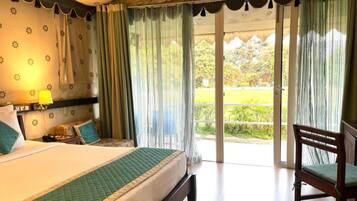 Premium AC Tents | Bed sheets