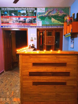 Lobby - Hotel National Park (Sauraha)