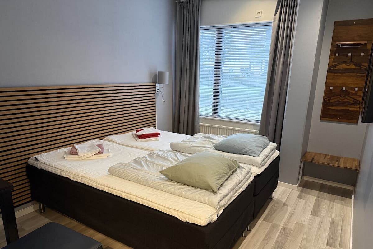 Double Room, Shared Bathroom | Desk, laptop workspace, blackout drapes, iron/ironing board