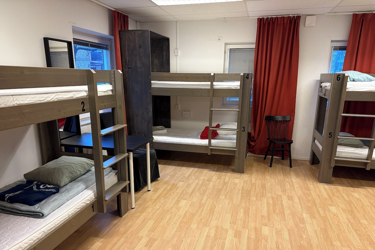 Shared Dormitory, Men only | Desk, laptop workspace, blackout drapes, iron/ironing board