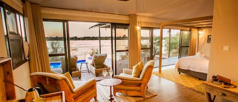 Family Suite, 2 Bedrooms | Coffee and/or coffee maker