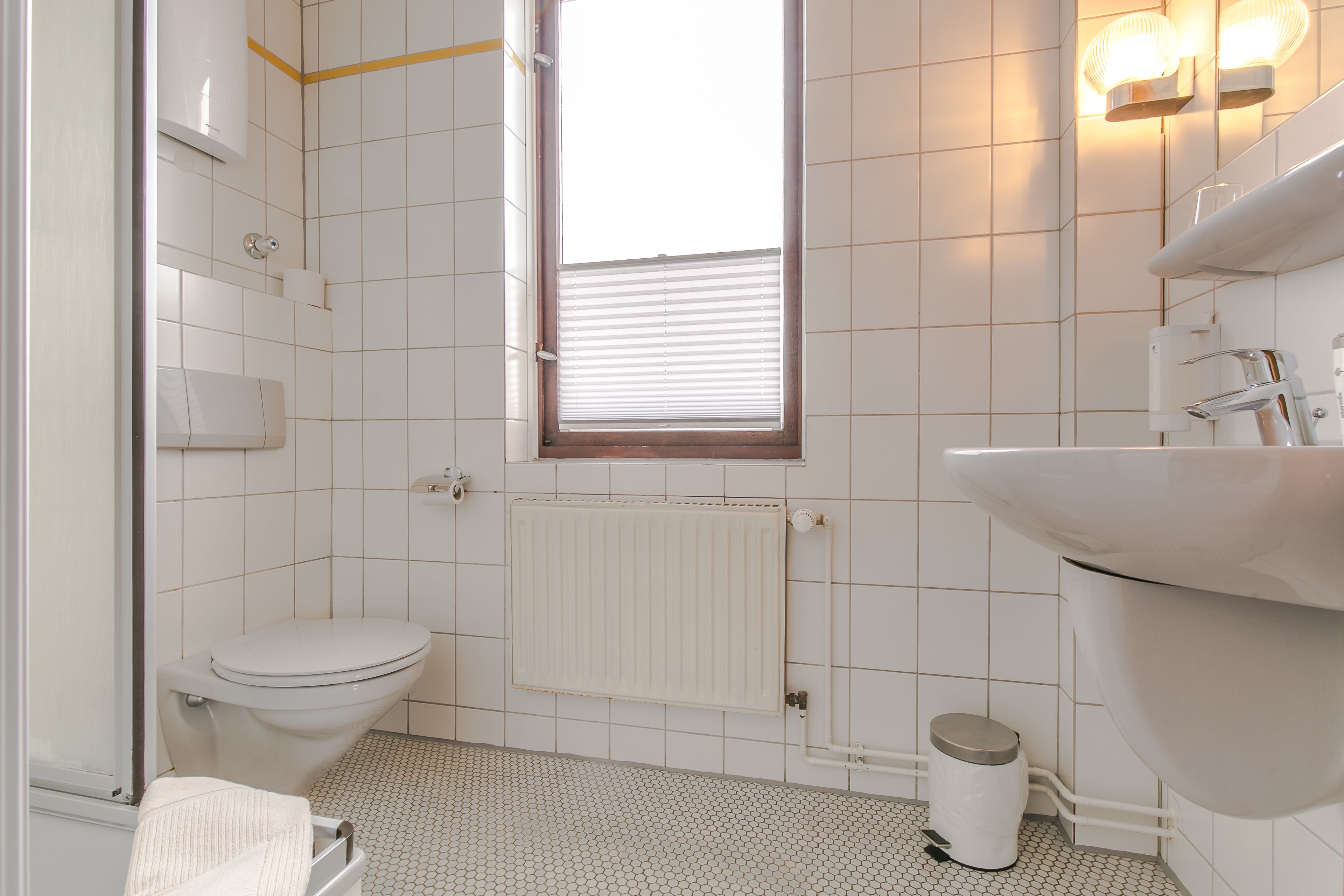 triple room | bathroom | shower, hair dryer, towels