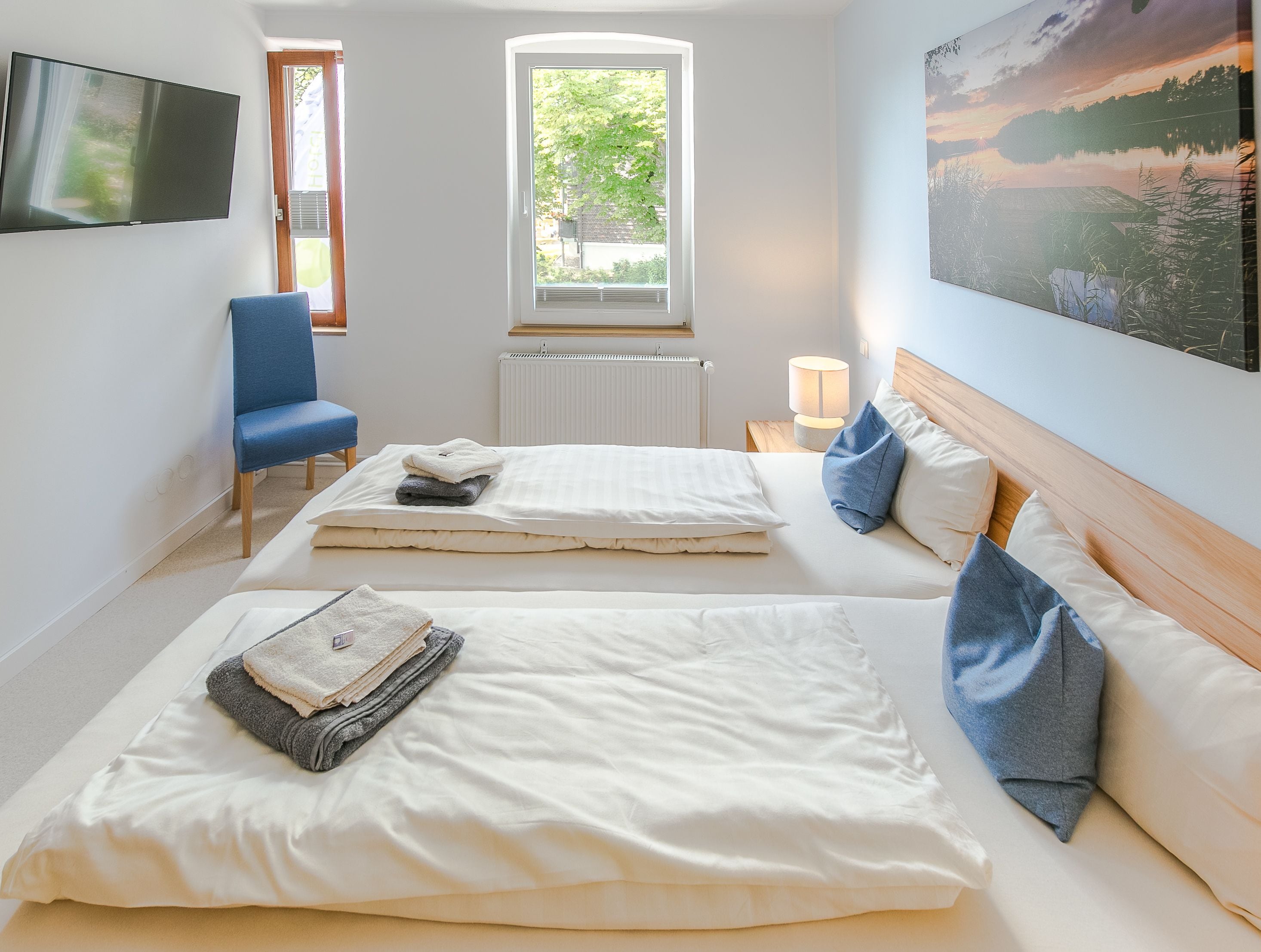 standard double room, 1 double bed | free wifi, bed sheets, wheelchair access