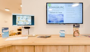 Check-in/check-out kiosk - Hotel Johnsburg (Uelzen)