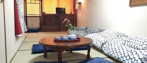 Tavanomainen huone (Japanese Style, 1) | Oleskelualue | Tietokone