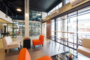 ロビー応接スペース