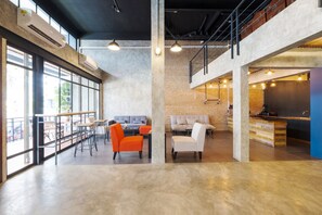 ロビー応接スペース