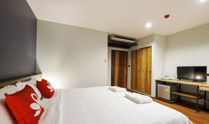 Studio Double Room | โต๊ะทำงาน, เตารีด/โต๊ะรีดผ้า, เตียงเสริม/เปล, Wi-Fi ฟรี