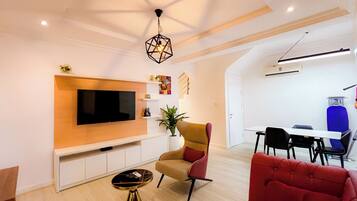 Family Apartment, 2 Bedrooms, Non Smoking | Living area | TV