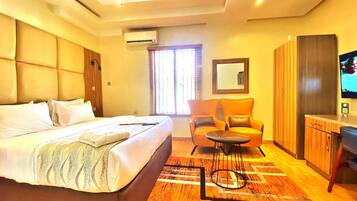 Studio Suite Superior, 1 kamar tidur | 5 kamar tidur, seprai katun Mesir, dan seprai premium