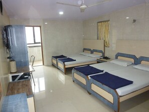 Escritorio, camas plegables/adicionales y wifi gratis 