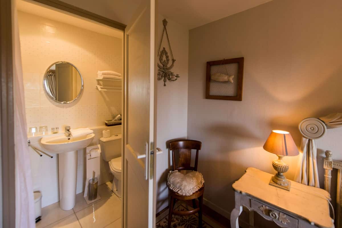 Habitación doble Confort, baño privado, vista al jardín (Coté Campagne) | 1 habitación