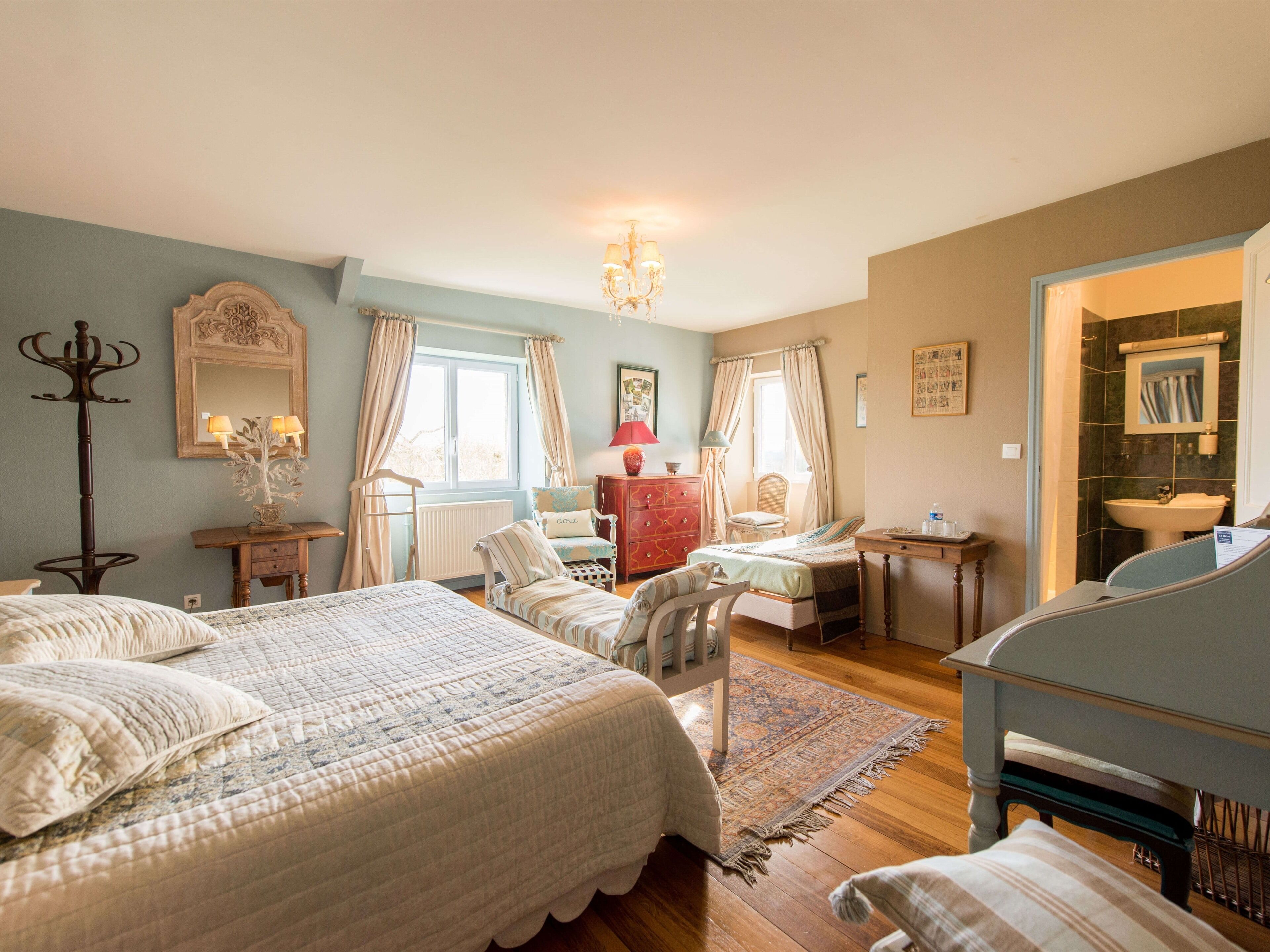 Suite Confort, salle de bains privée, vue jardin (Peuplier)