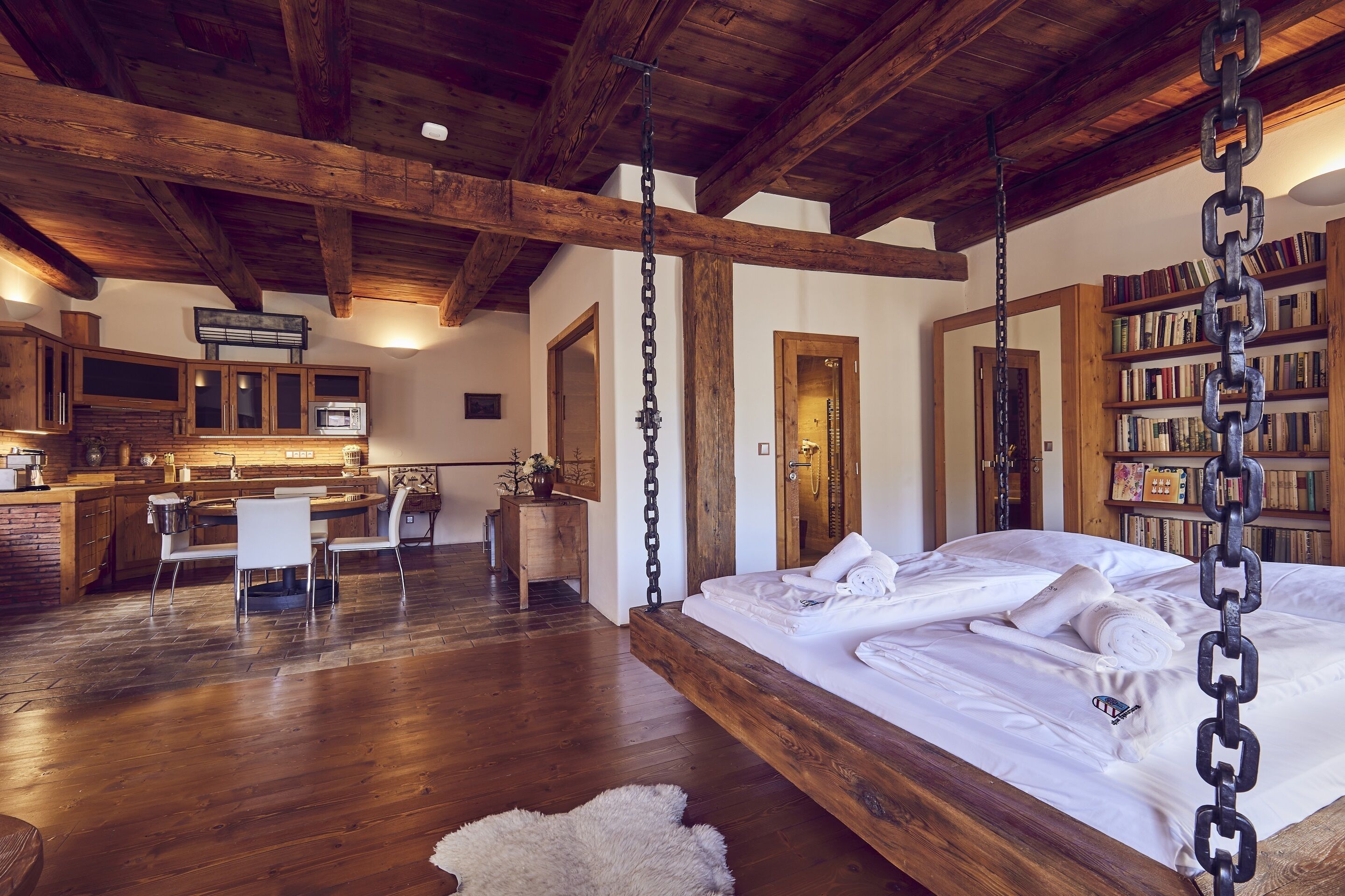 apartment 2 with castle view  | 1 bedroom, minibar, in-room safe, individually furnished