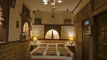Junior Suite | 1 bedroom, Egyptian cotton sheets, premium bedding, minibar