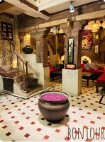 숙박 시설 정면