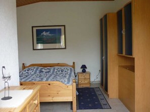 1 habitación, cuna de viaje, wifi y ropa de cama 