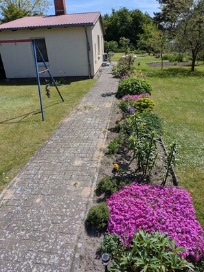 Property grounds - Vacation cottage Weinhold, Germany (Barth)
